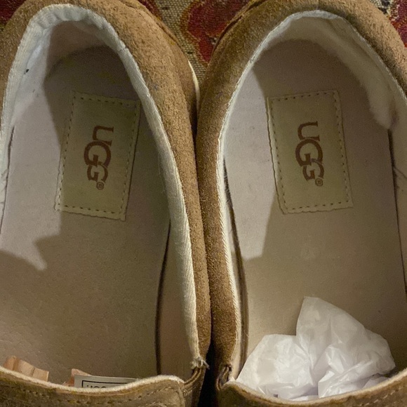UGG Slip-on Soft Suede Leather S beaker - Picture 3 of 5